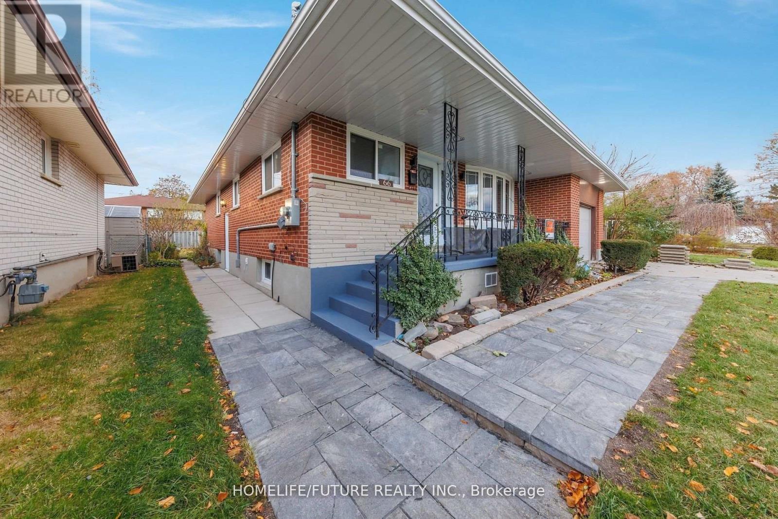 Main - 66 Valdez Court, Oshawa, Ontario  L1J 5W9 - Photo 4 - E13209194