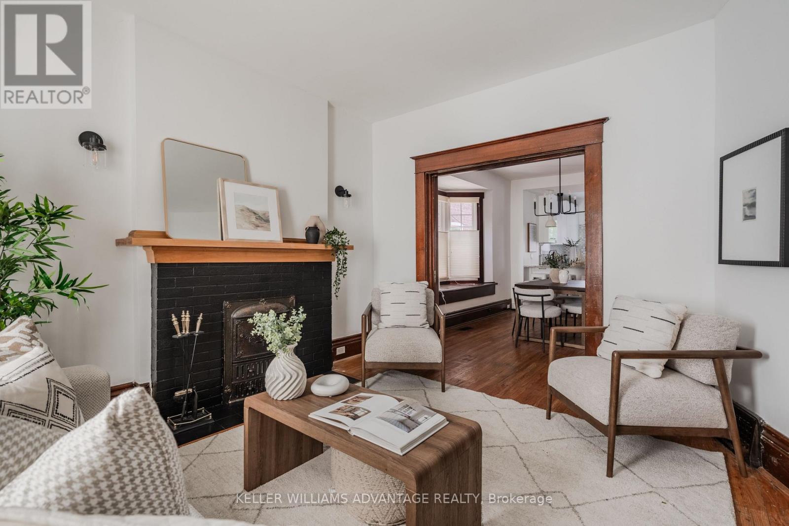 111 Rainsford Road, Toronto, Ontario  M4L 3N8 - Photo 4 - E13209218