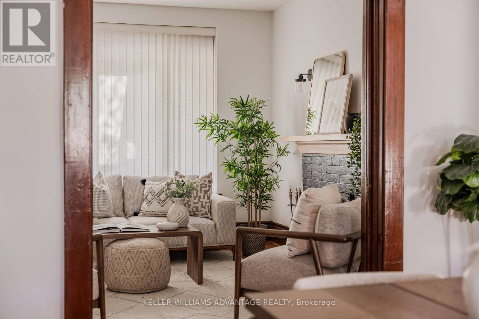 111 Rainsford Road, Toronto, Ontario  M4L 3N8 - Photo 6 - E13209218