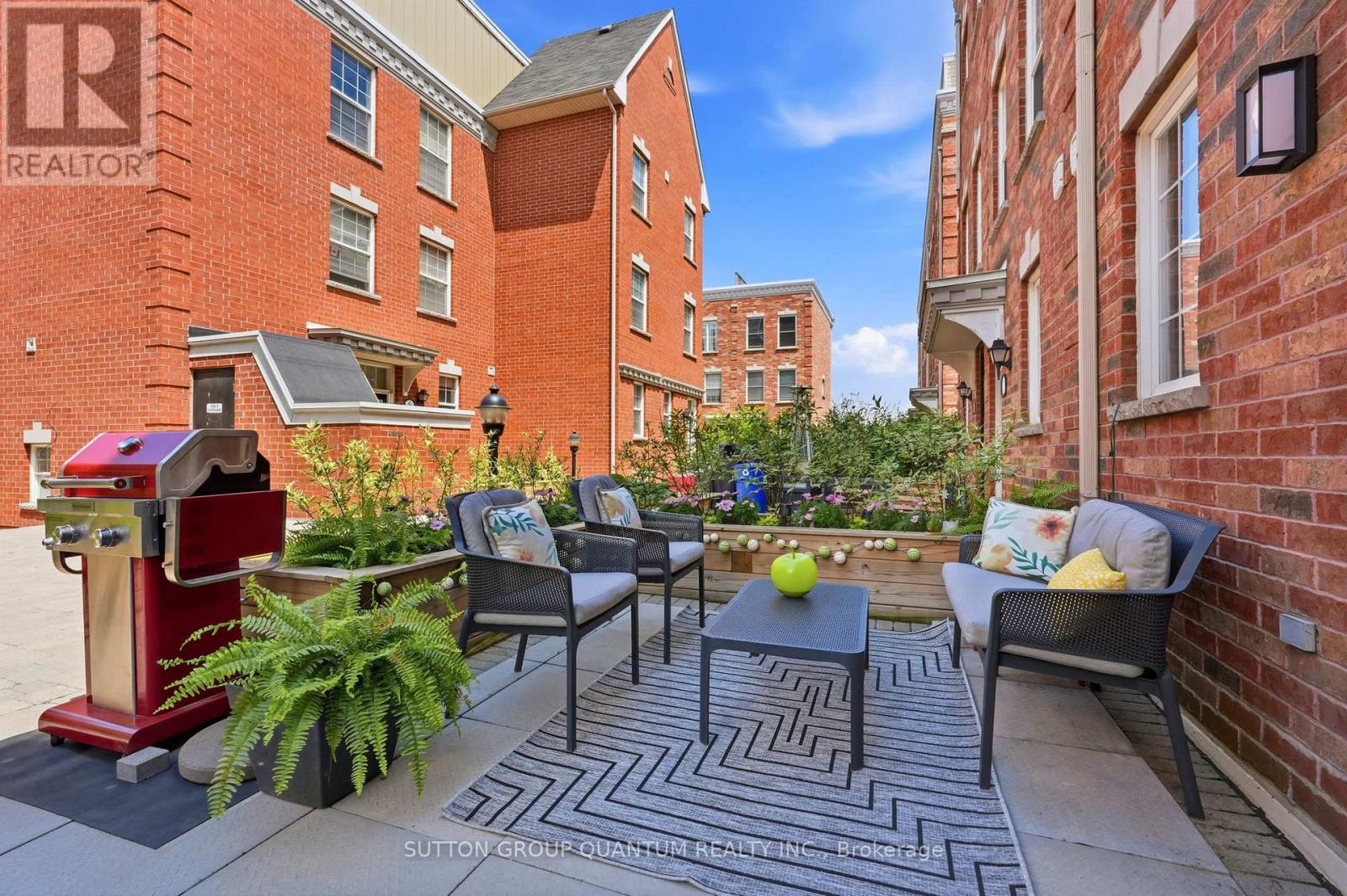 2268 Gerrard Street E, Toronto, Ontario  M4E 2E1 - Photo 22 - E13209228