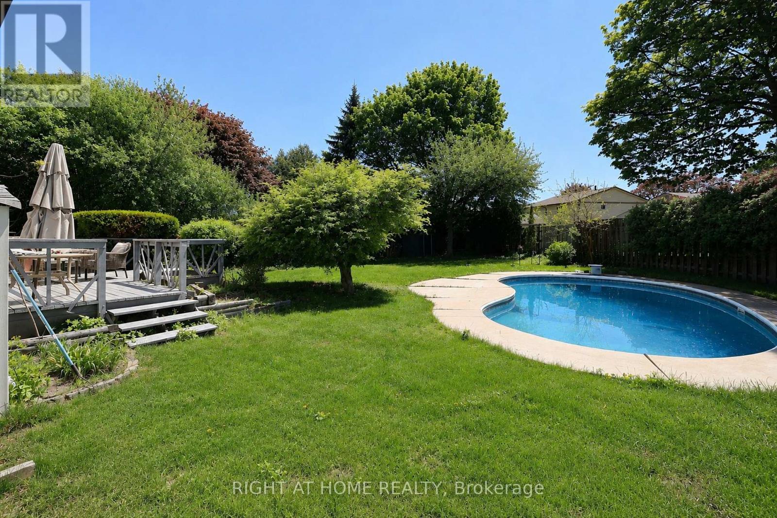 284 Belfast Court, Oshawa, Ontario  L1J 6K7 - Photo 33 - E13209376