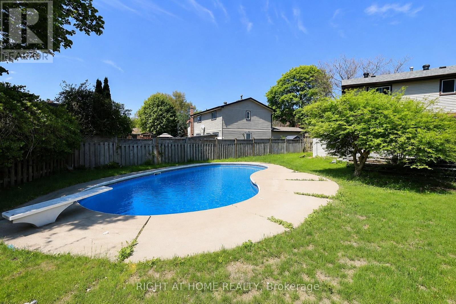 284 Belfast Court, Oshawa, Ontario  L1J 6K7 - Photo 36 - E13209376