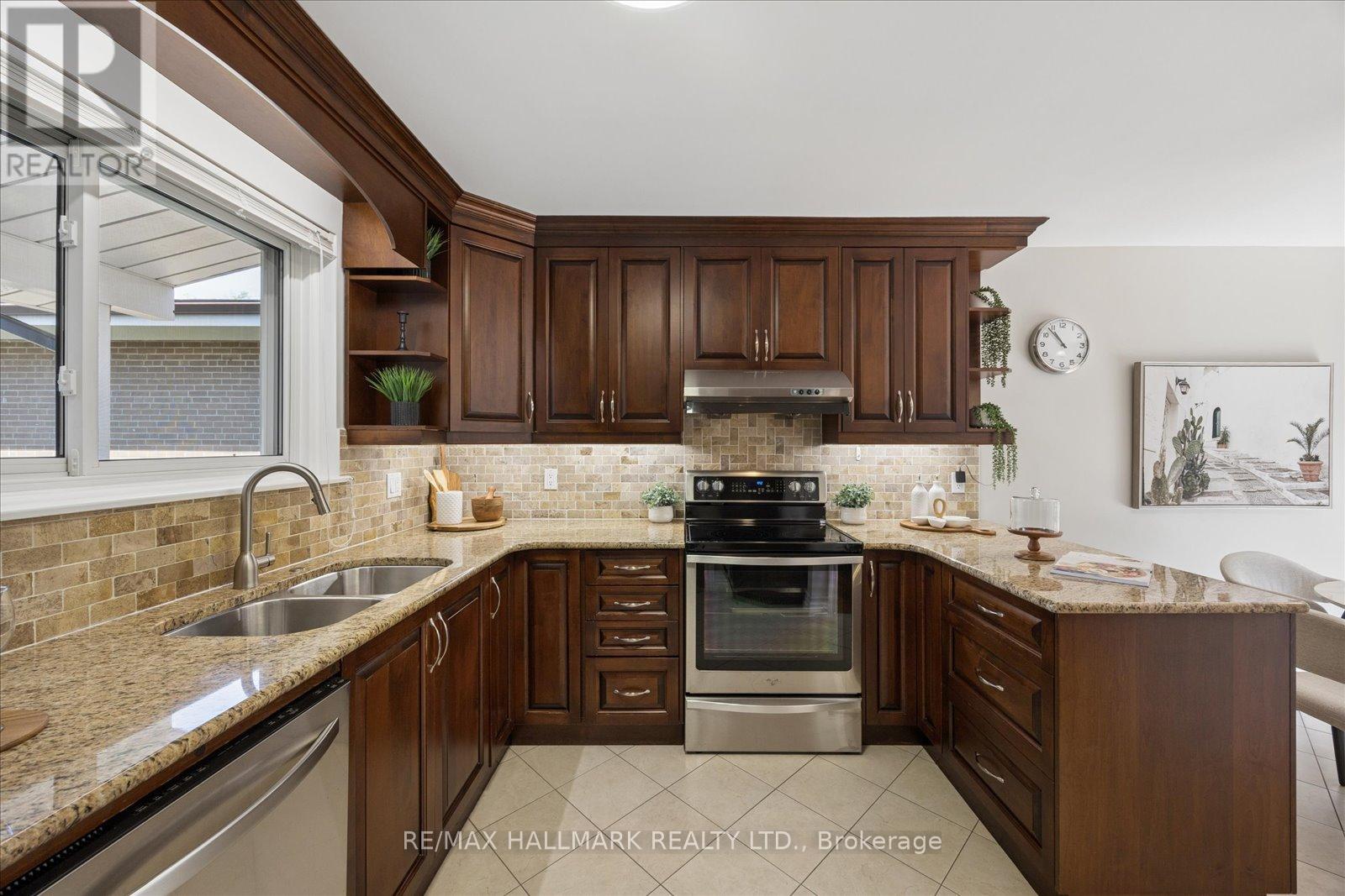 73 Fulbert Crescent, Toronto, Ontario  M1S 1C5 - Photo 14 - E13209394