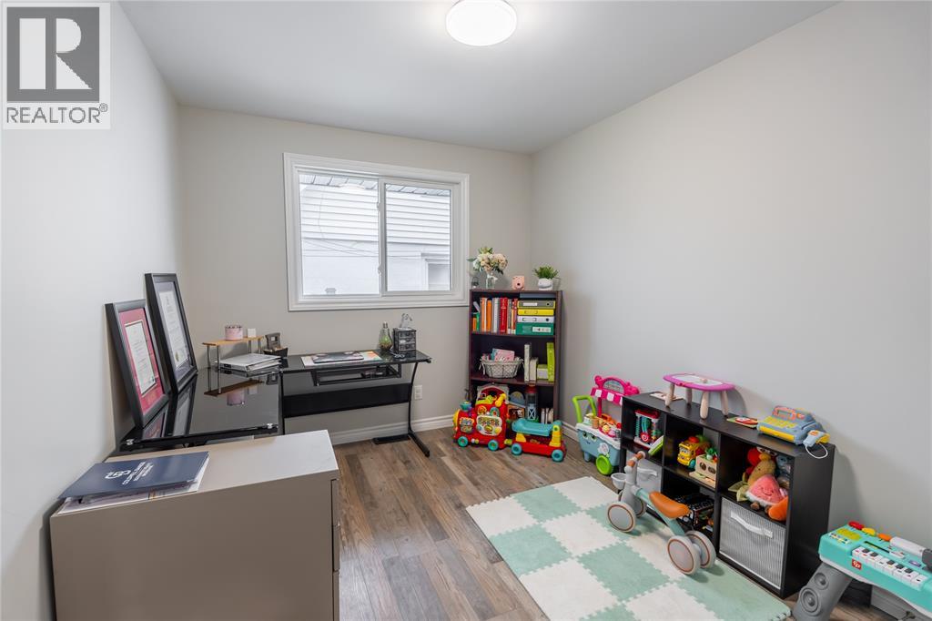 462 Davis Street, Sarnia, Ontario  N7T 1C4 - Photo 16 - 26012273