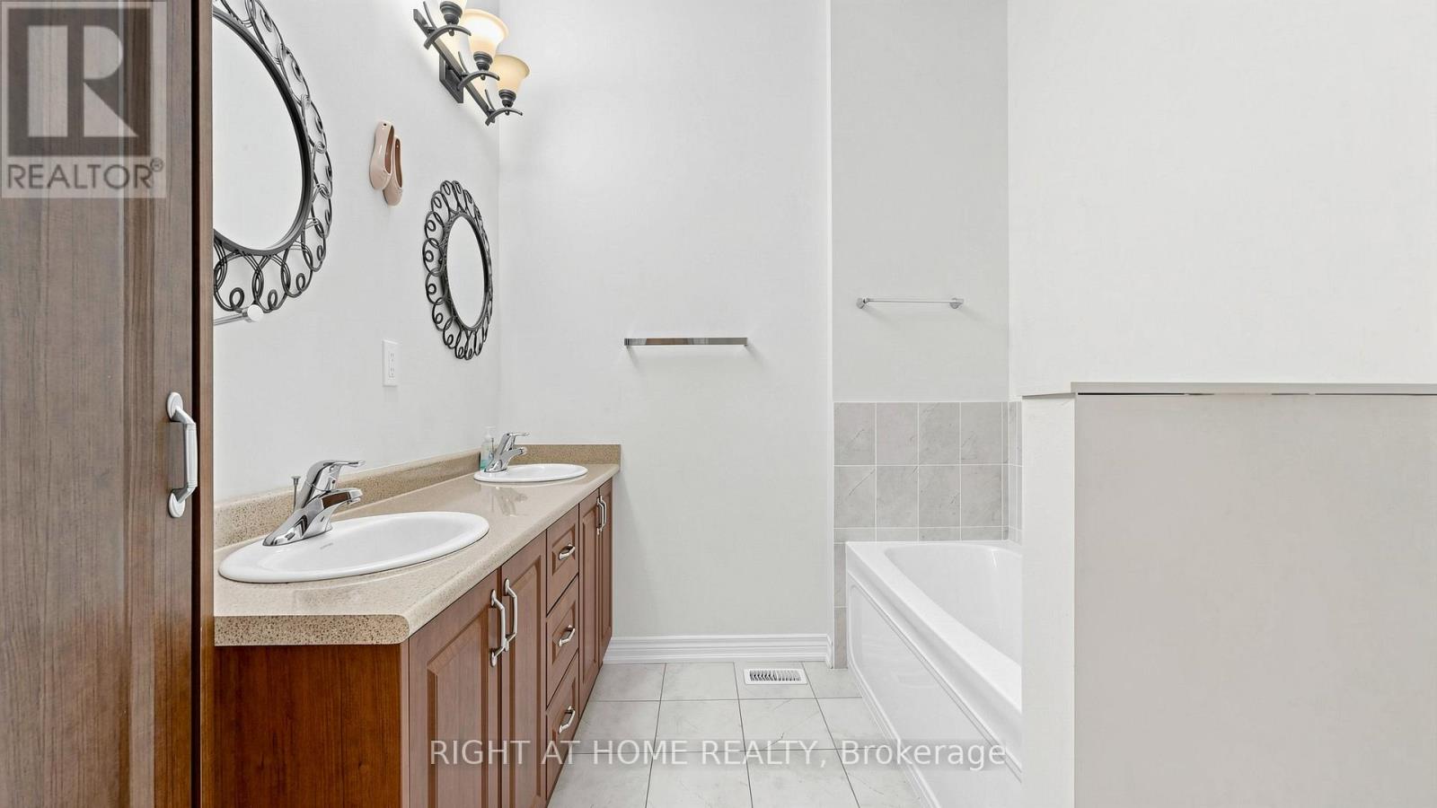 126 Kingsmere Crescent, New Tecumseth (Alliston), Ontario  L9R 0K8 - Photo 24 - N13209098