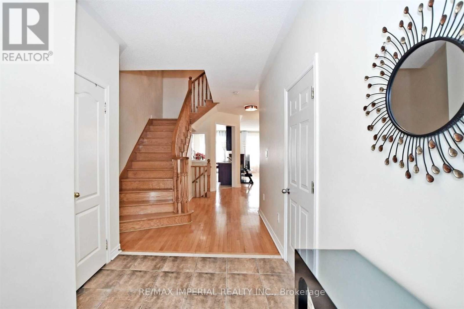 34 - 8 Townwood Drive, Richmond Hill, Ontario  L4E 4Y3 - Photo 30 - N13209182