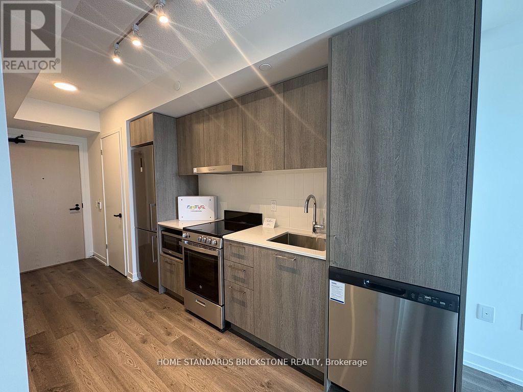 1502 - 195 Commerce Street, Vaughan, Ontario  L4K 0P9 - Photo 2 - N13209198