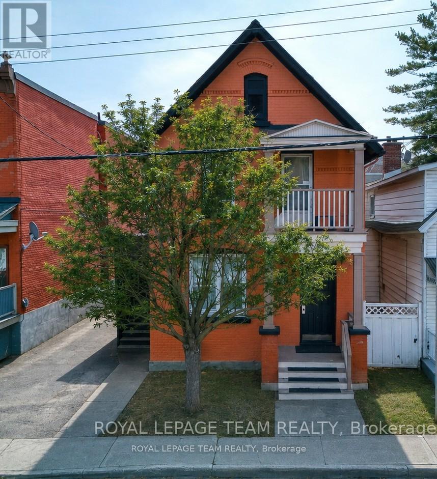158 ST ANDREW STREET, Ottawa, Ontario
