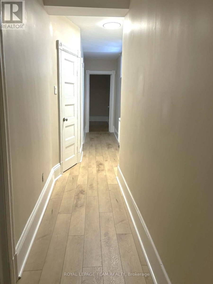 158 St Andrew Street, Ottawa, Ontario  K1N 5G4 - Photo 9 - X12613342