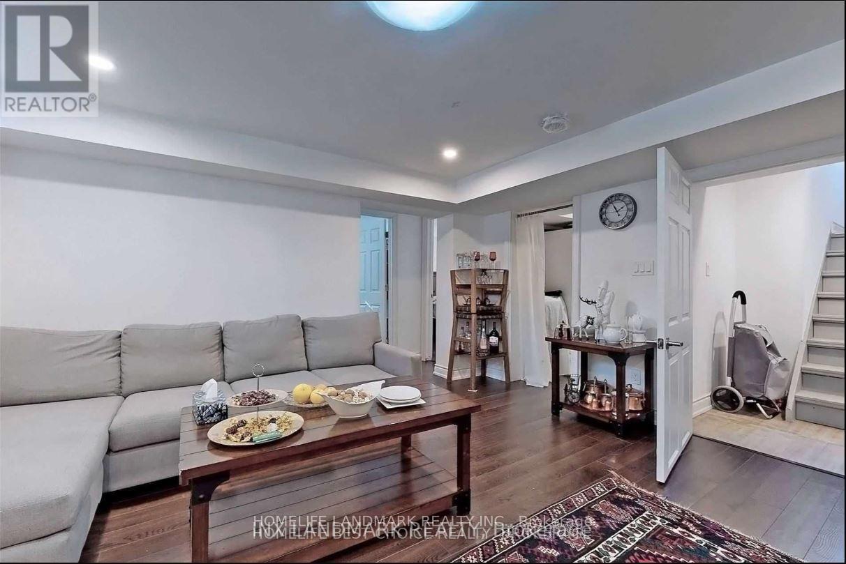 32 Kirk Drive, Markham, Ontario  L3T 3L1 - Photo 18 - N13209294