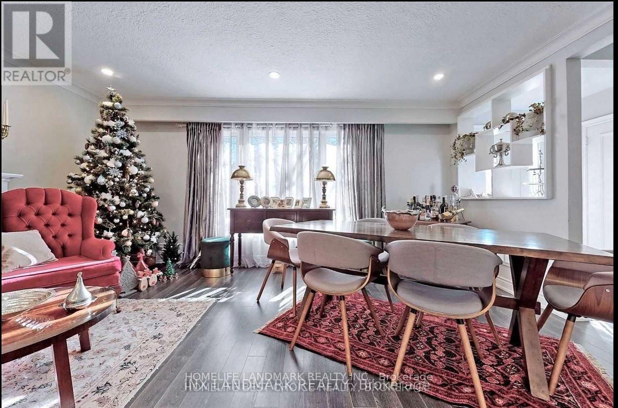 32 Kirk Drive, Markham, Ontario  L3T 3L1 - Photo 6 - N13209294