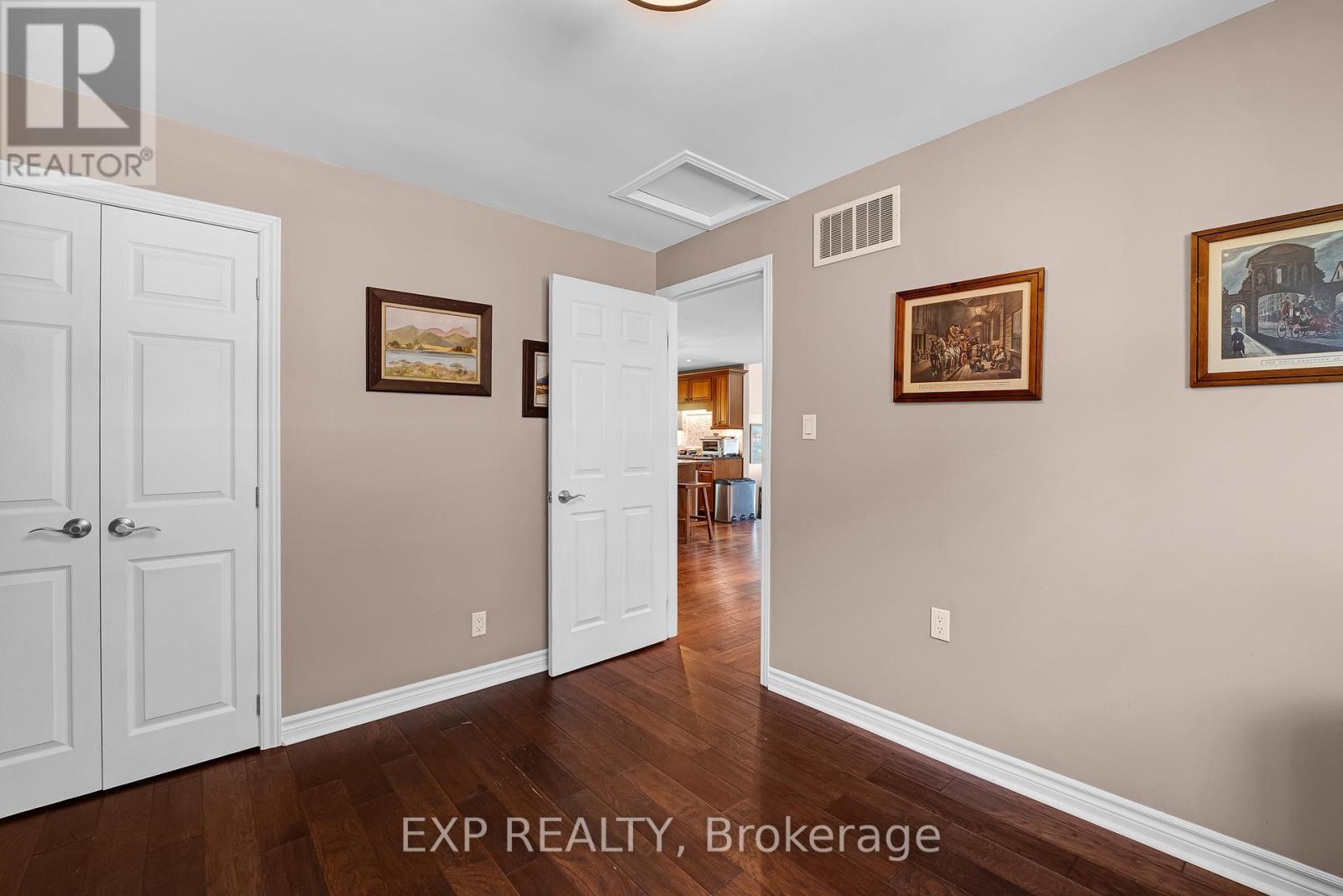 450 Lake Drive S, Georgina, Ontario  L4P 1P9 - Photo 28 - N13209354