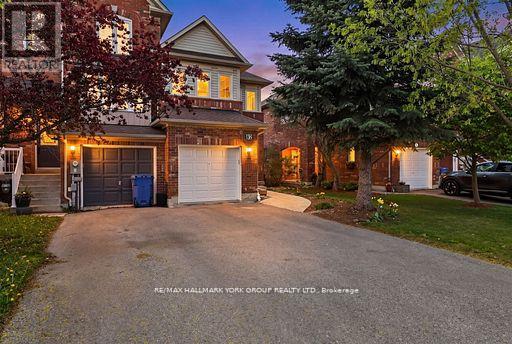 82 Baywell Crescent, Aurora, Ontario  L4H 7N4 - Photo 1 - N13209360