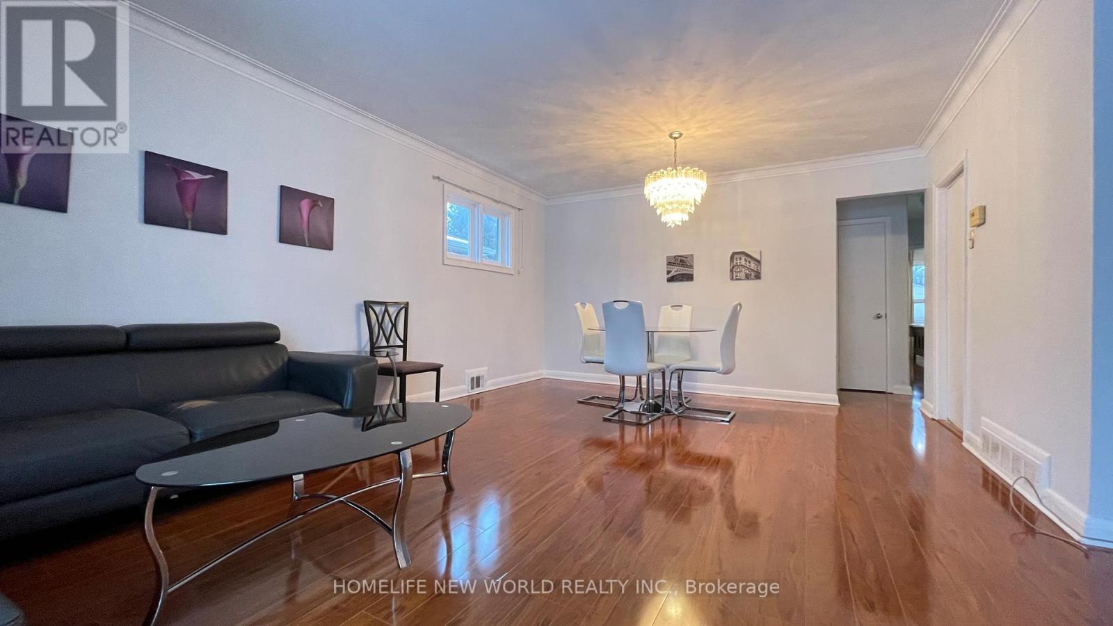 Upper - 326 Crosby Avenue, Richmond Hill, Ontario  L4C 2R7 - Photo 3 - N13209430
