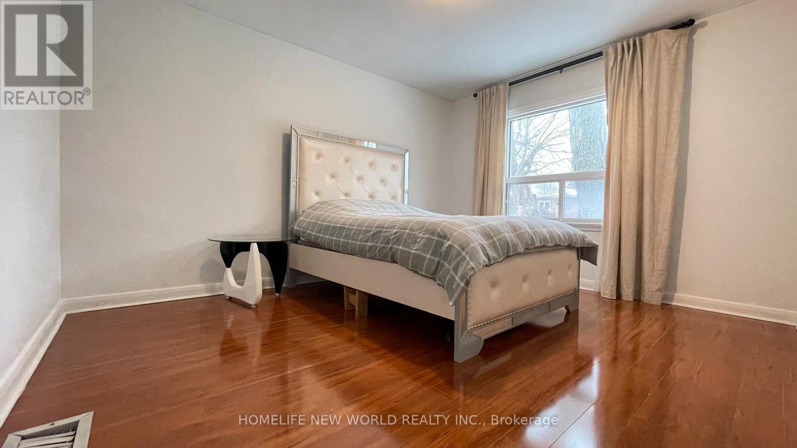 Upper - 326 Crosby Avenue, Richmond Hill, Ontario  L4C 2R7 - Photo 9 - N13209430