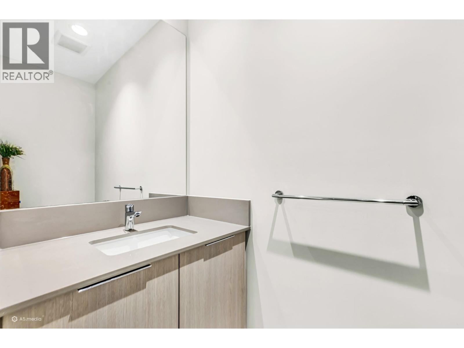 108 1182 Westwood Street, Coquitlam, British Columbia  V3B 0T9 - Photo 5 - R3129173