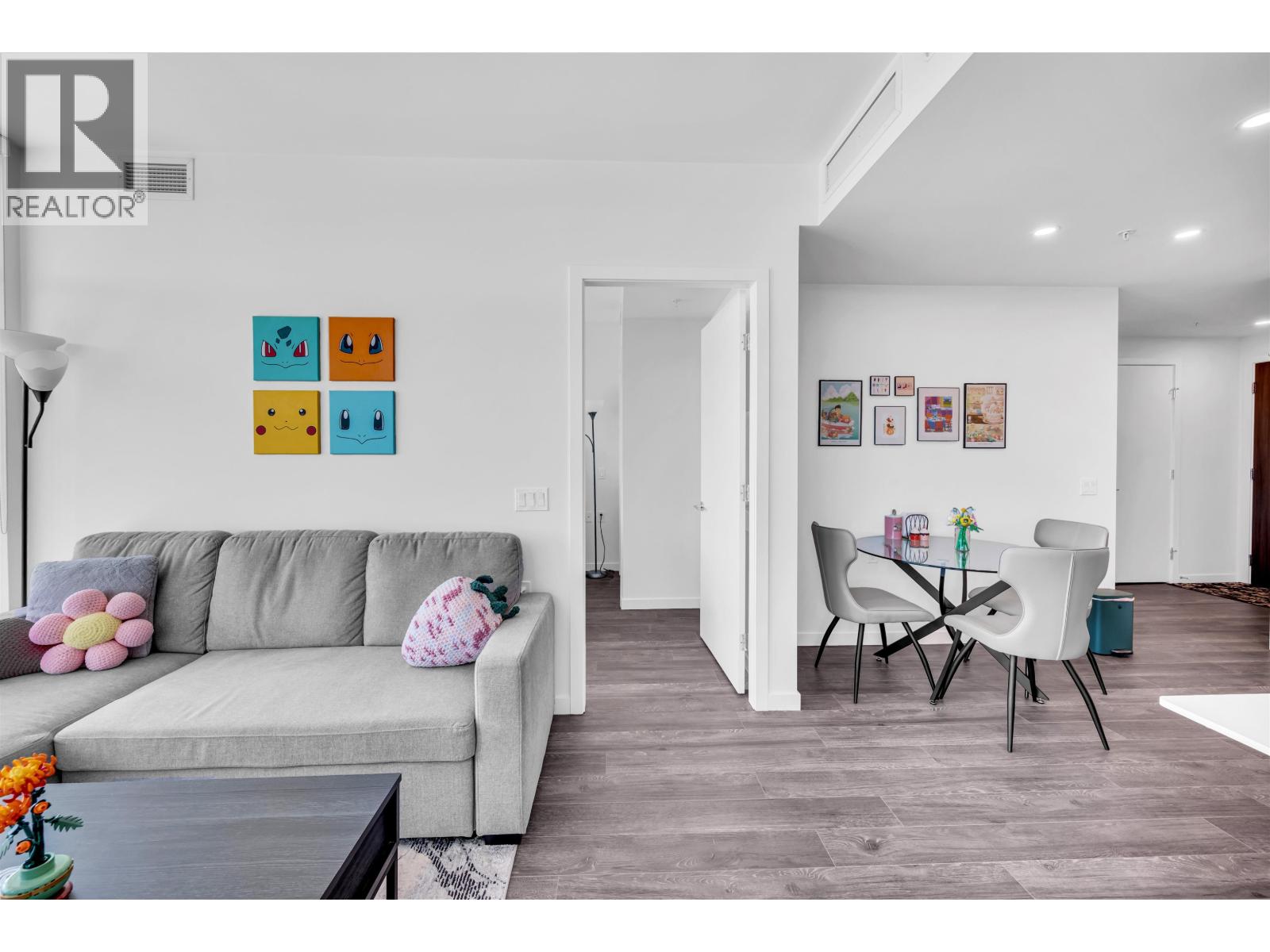 1007 5311 Goring Street, Burnaby, British Columbia  V5B 0B5 - Photo 2 - R3129201