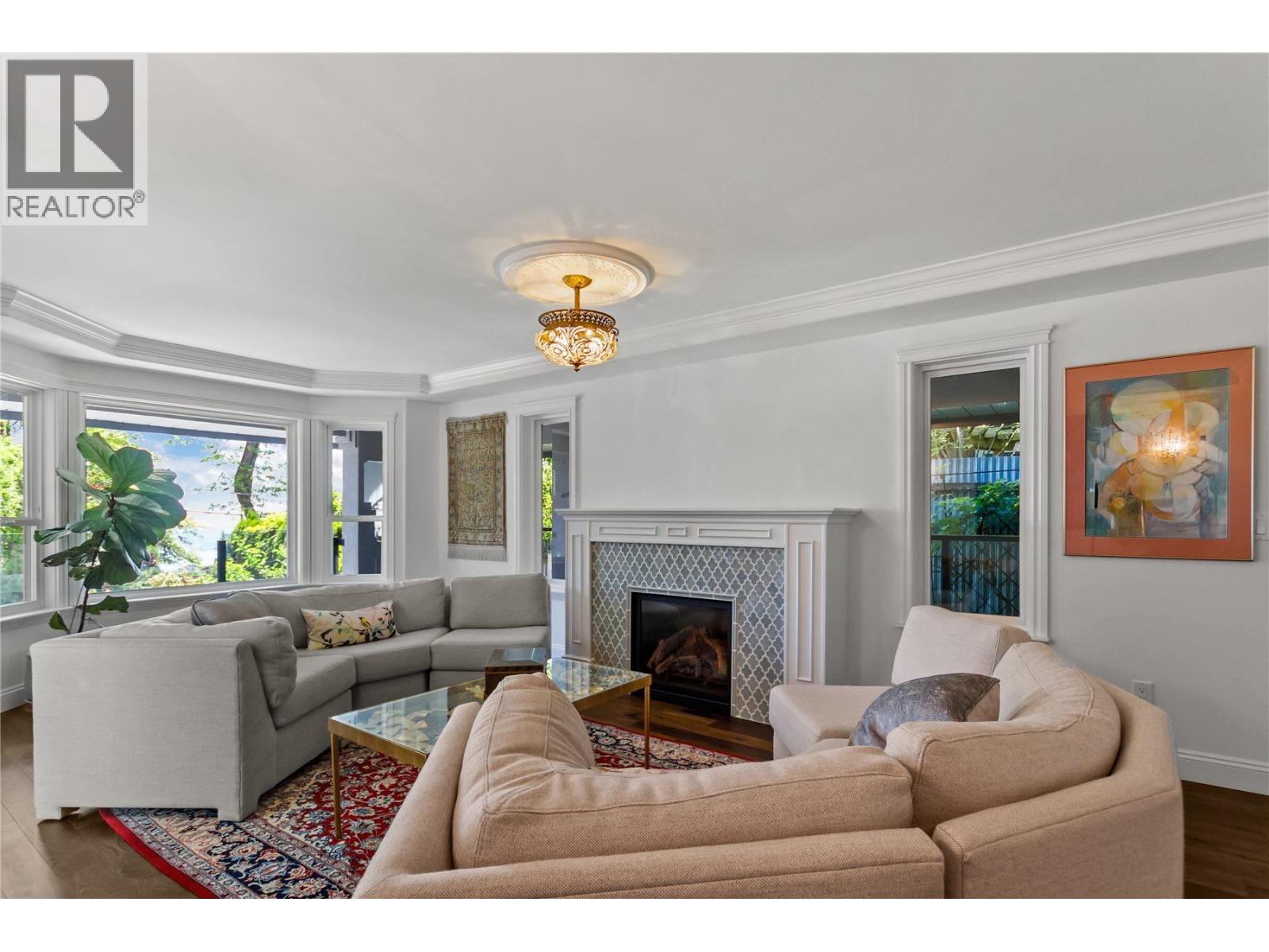 226 Wooddale Road, North Vancouver, British Columbia  V7N 1S5 - Photo 4 - R3101564