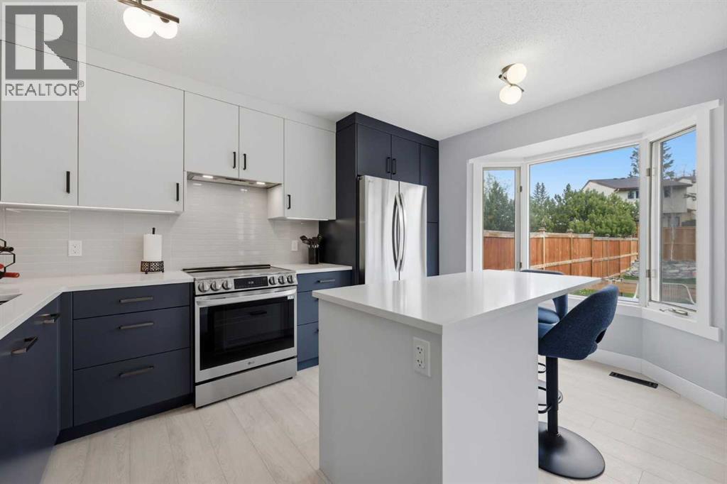 160 Silvergrove Hill NW, Calgary, Alberta  T3B 4Z5 - Photo 8 - A2312337