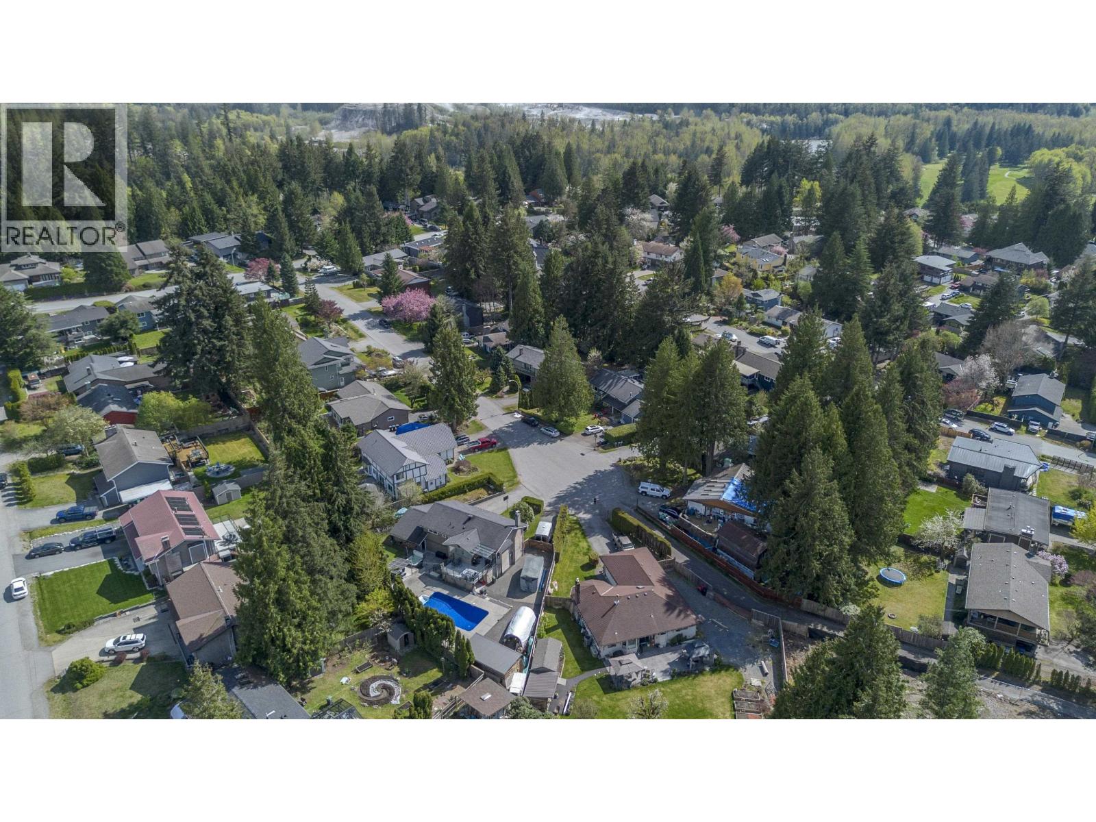 2541 Montrose Way, Squamish, British Columbia  V0N 1T0 - Photo 3 - R3129208