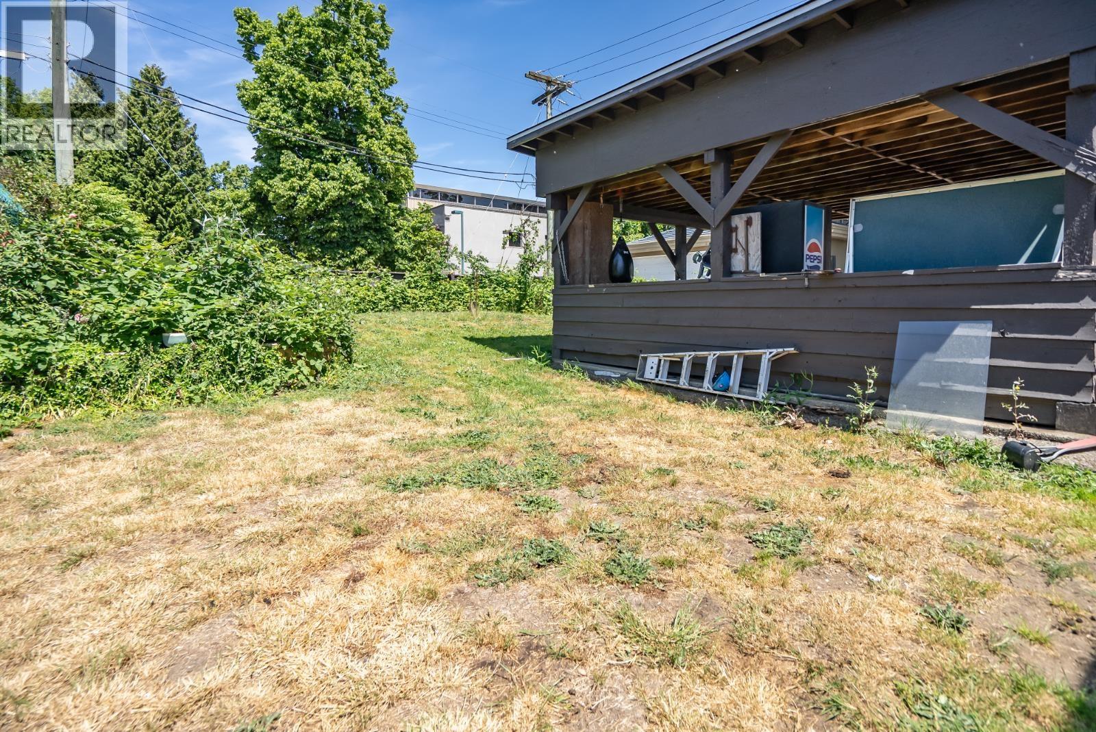 1987 E 61st Avenue, Vancouver, British Columbia  V5P 2K2 - Photo 29 - R3129212