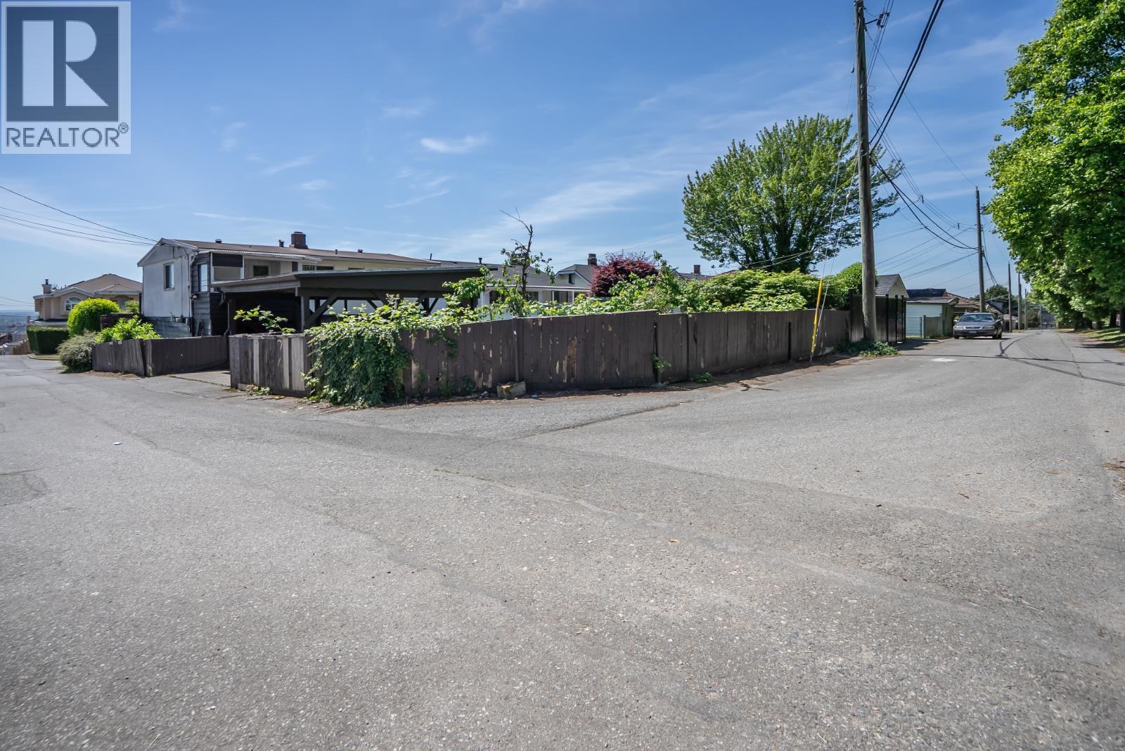1987 E 61st Avenue, Vancouver, British Columbia  V5P 2K2 - Photo 32 - R3129212