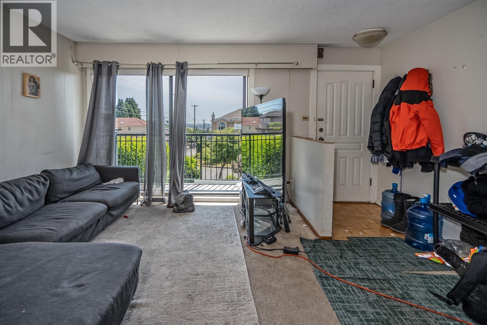 1987 E 61st Avenue, Vancouver, British Columbia  V5P 2K2 - Photo 8 - R3129212