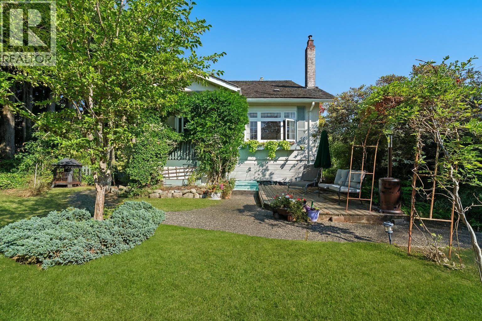 1376 11th Street, West Vancouver, British Columbia  V7T 2M9 - Photo 33 - R3129227