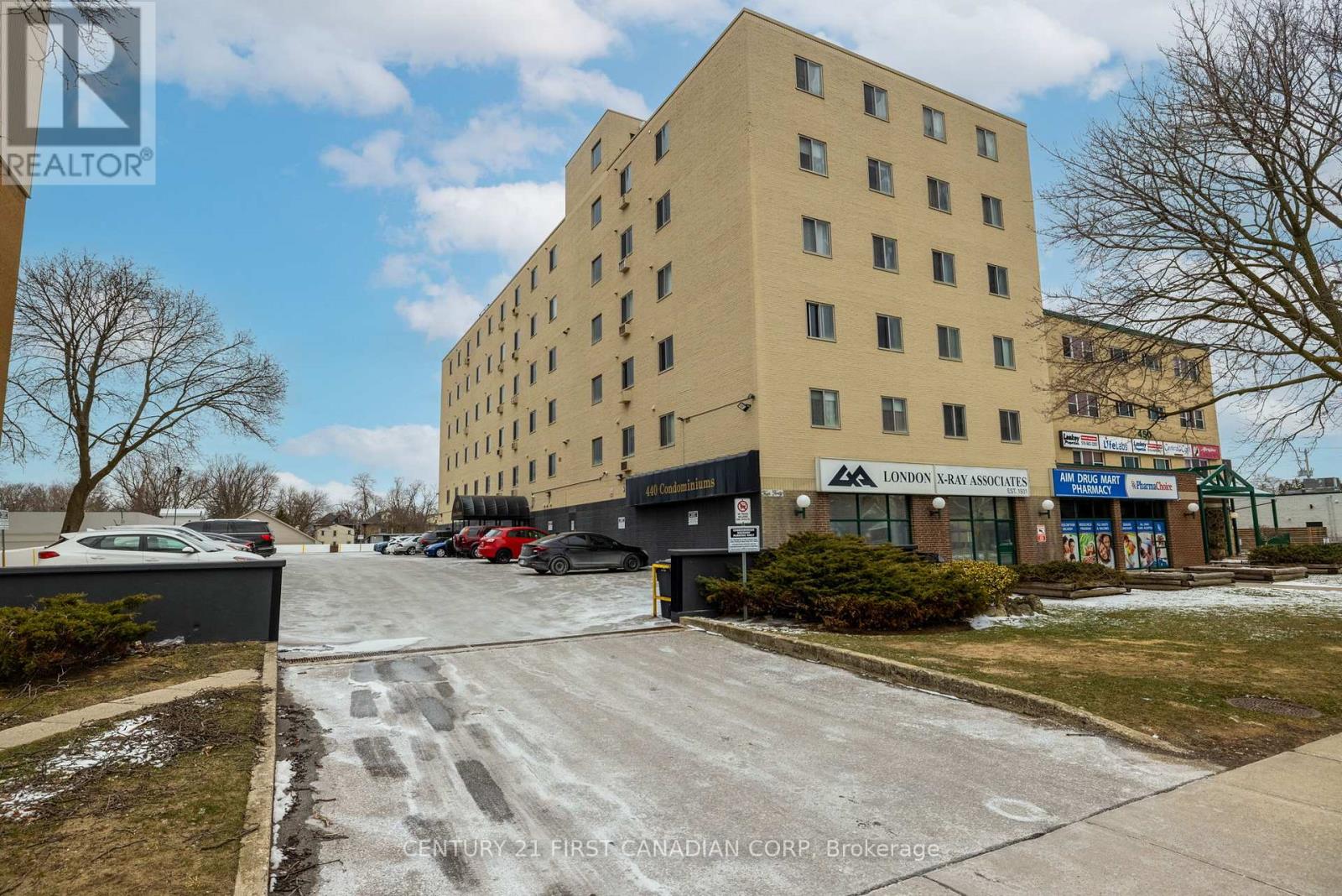 405 - 440 CENTRAL AVENUE, London East, Ontario