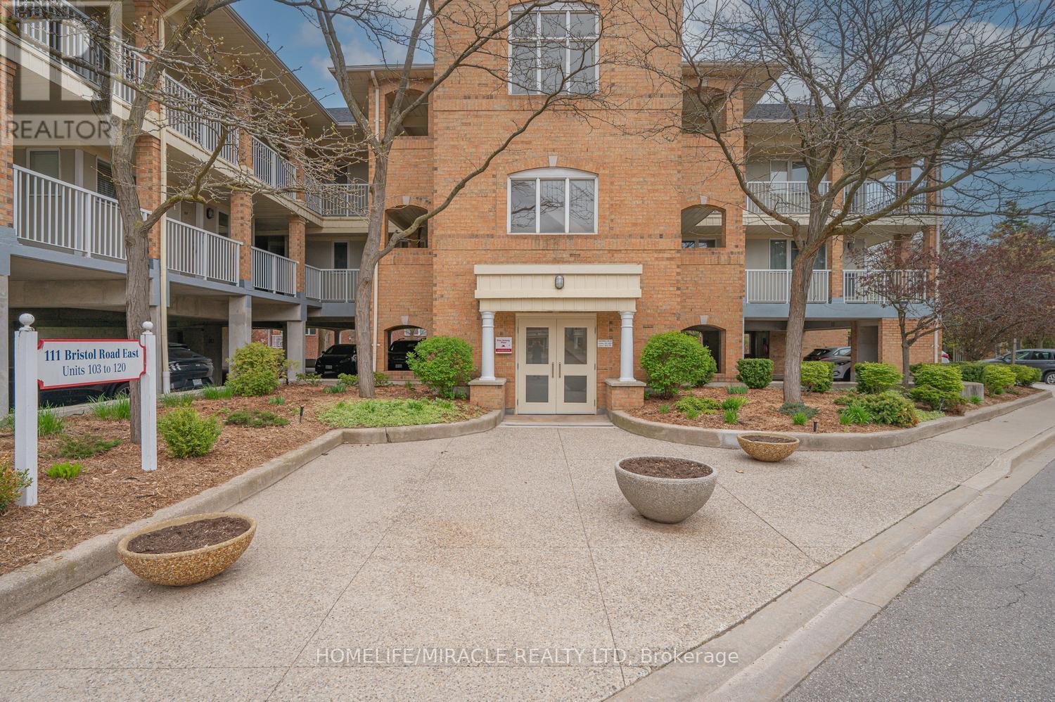 116 - 111 Bristol Road E, Mississauga, Ontario  L4Z 3P6 - Photo 5 - W13209086