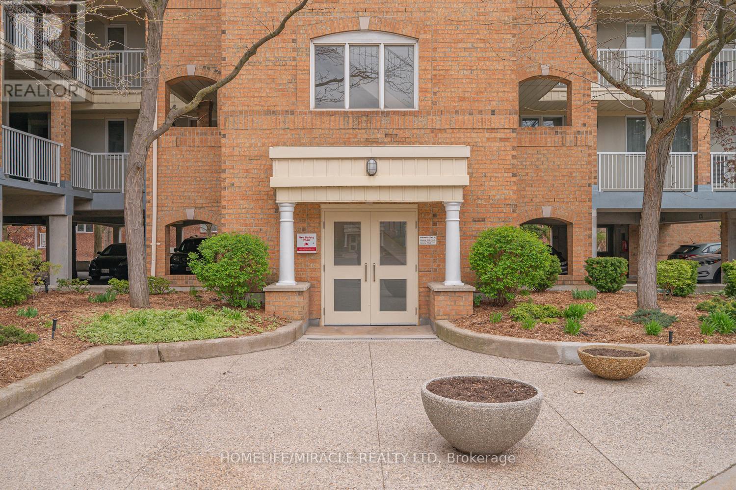 116 - 111 Bristol Road E, Mississauga, Ontario  L4Z 3P6 - Photo 7 - W13209086