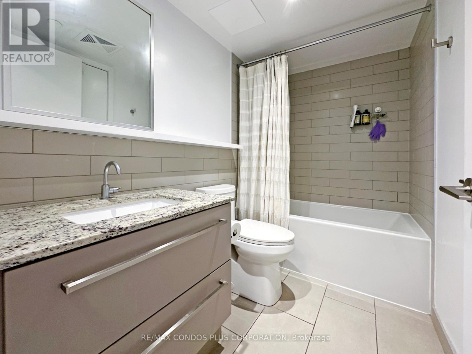 1116 - 160 Flemington Road, Toronto, Ontario  M6A 0A9 - Photo 11 - W13209088