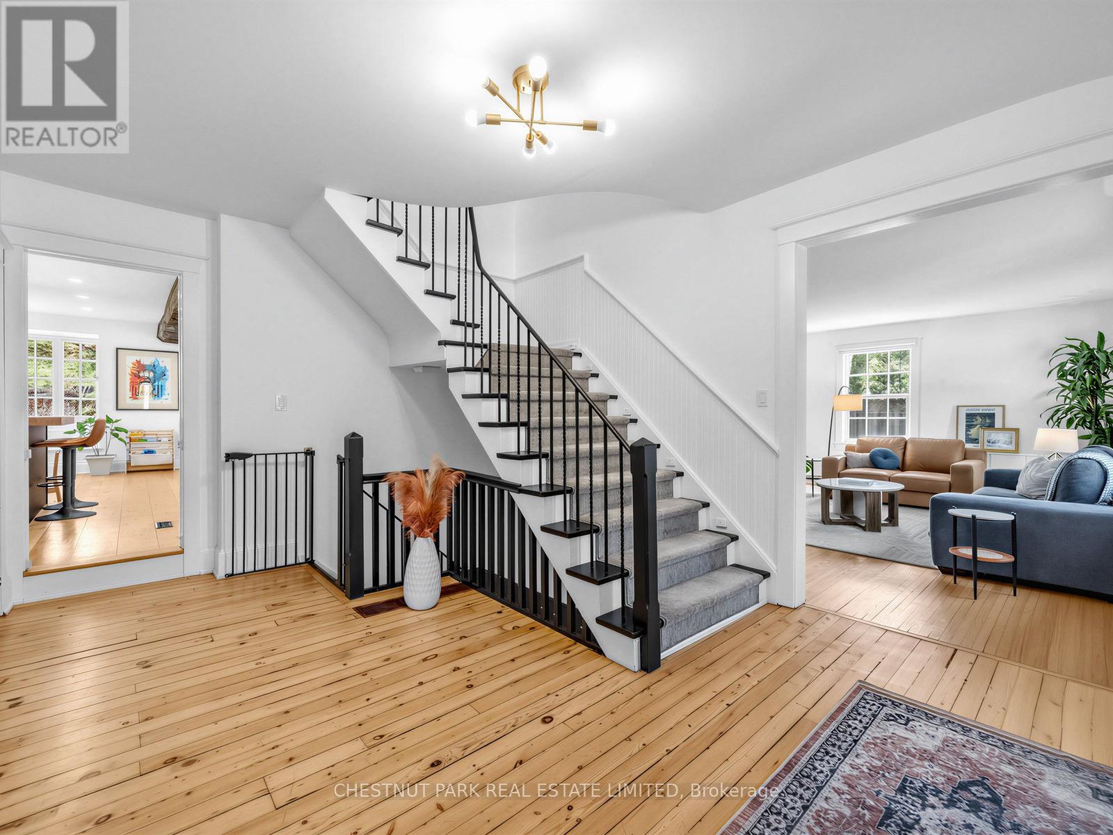 725 Bexhill Road, Mississauga, Ontario  L5H 3K9 - Photo 7 - W13209144