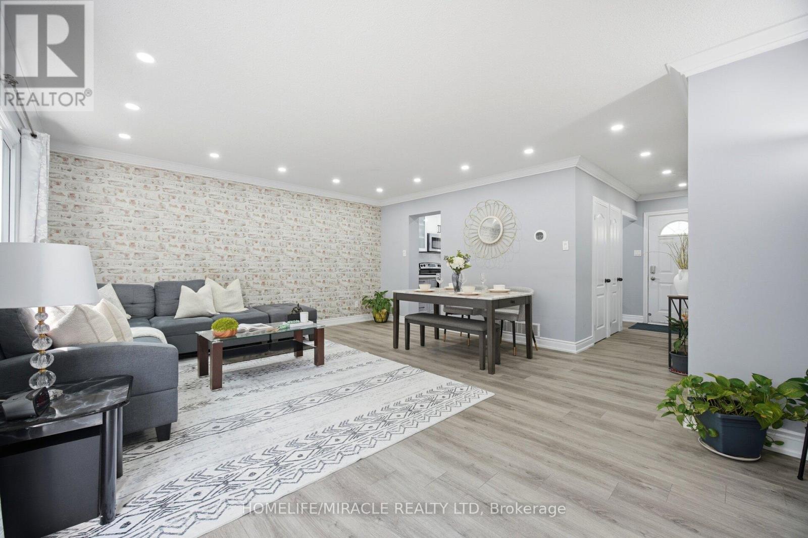 16 - 57 Hansen Road N, Brampton, Ontario L6V 3C6 - Photo 14 - W13209154