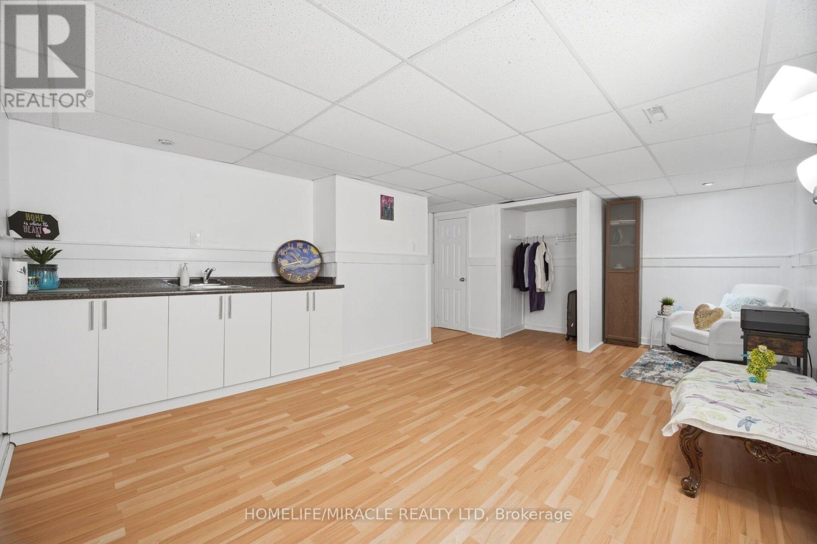 16 - 57 Hansen Road N, Brampton, Ontario L6V 3C6 - Photo 32 - W13209154