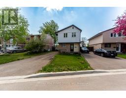 12 GREENHILLS SQUARE, Brampton, Ontario