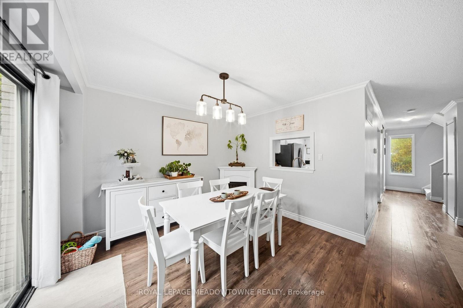 8 Lynden Circle, Halton Hills, Ontario  L7G 4Y8 - Photo 11 - W13209170