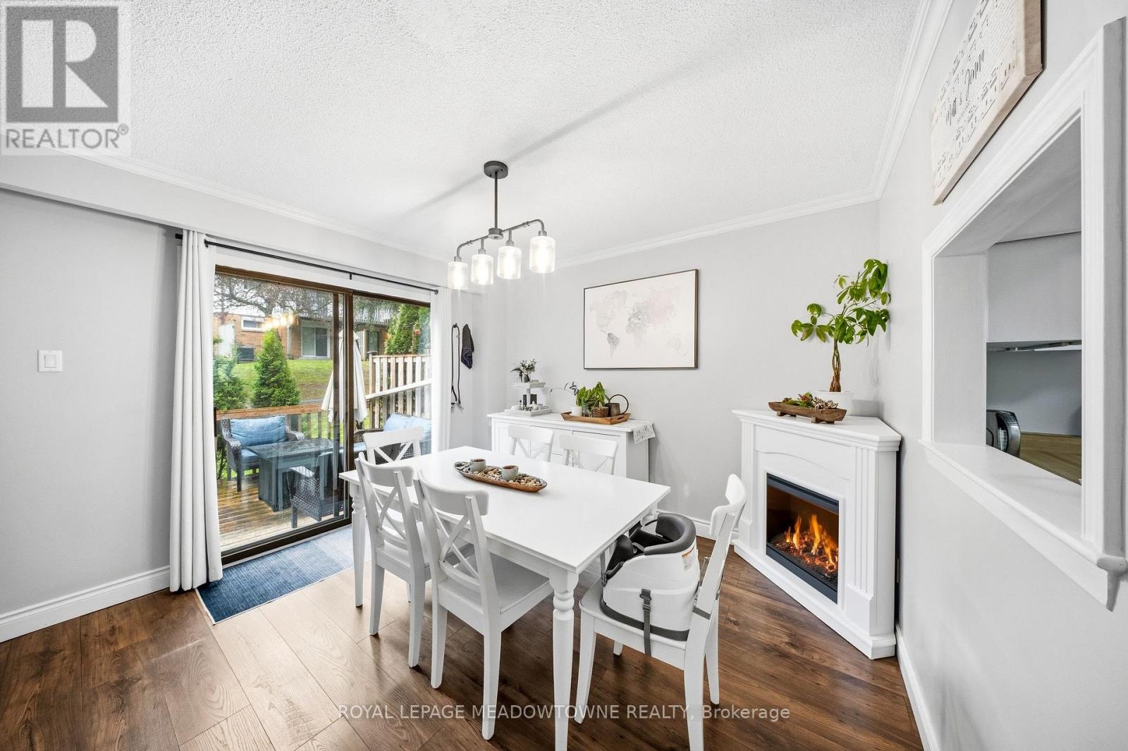 8 Lynden Circle, Halton Hills, Ontario  L7G 4Y8 - Photo 12 - W13209170