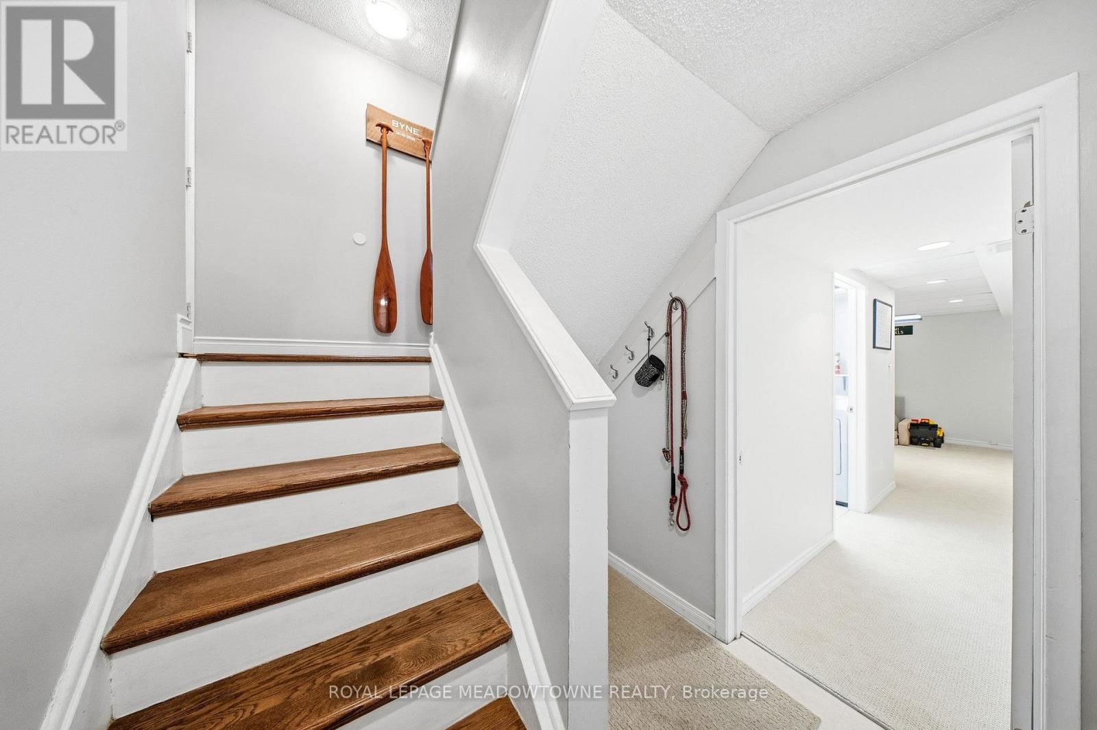 8 Lynden Circle, Halton Hills, Ontario  L7G 4Y8 - Photo 31 - W13209170