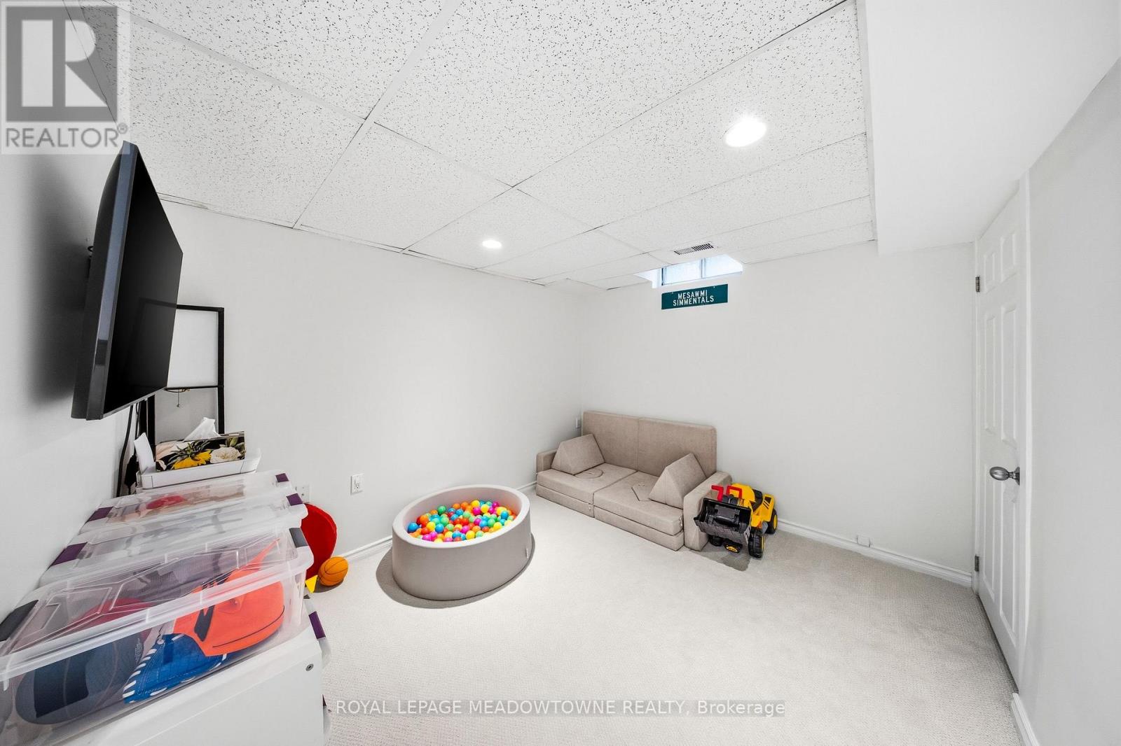 8 Lynden Circle, Halton Hills, Ontario  L7G 4Y8 - Photo 32 - W13209170