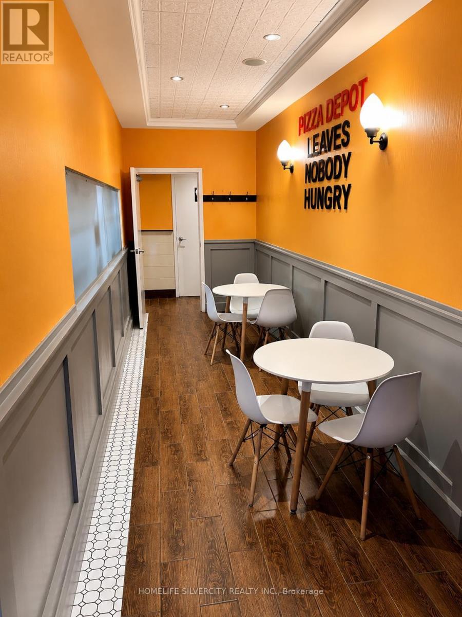 4986 Dundas Street W, Toronto, Ontario  M9A 1B7 - Photo 13 - W13209206