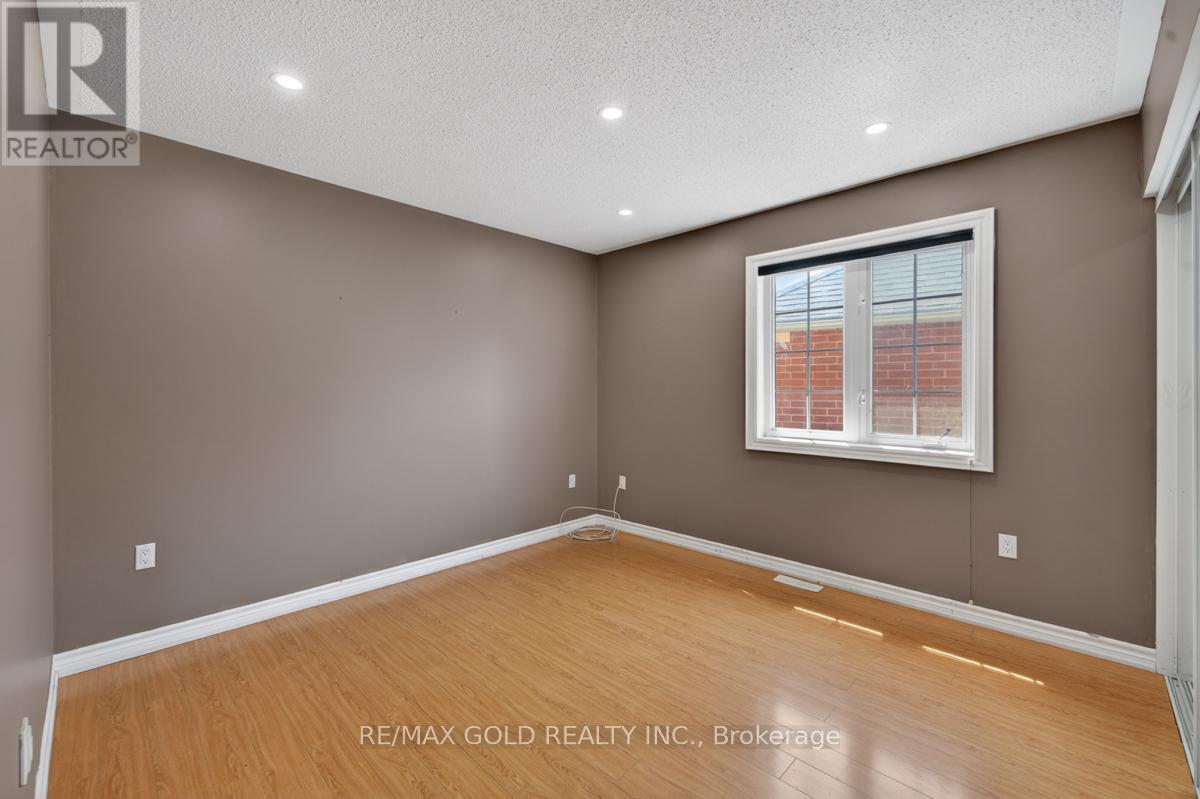 61 Whitwell Drive, Brampton, Ontario  L6P 1E5 - Photo 31 - W13209244