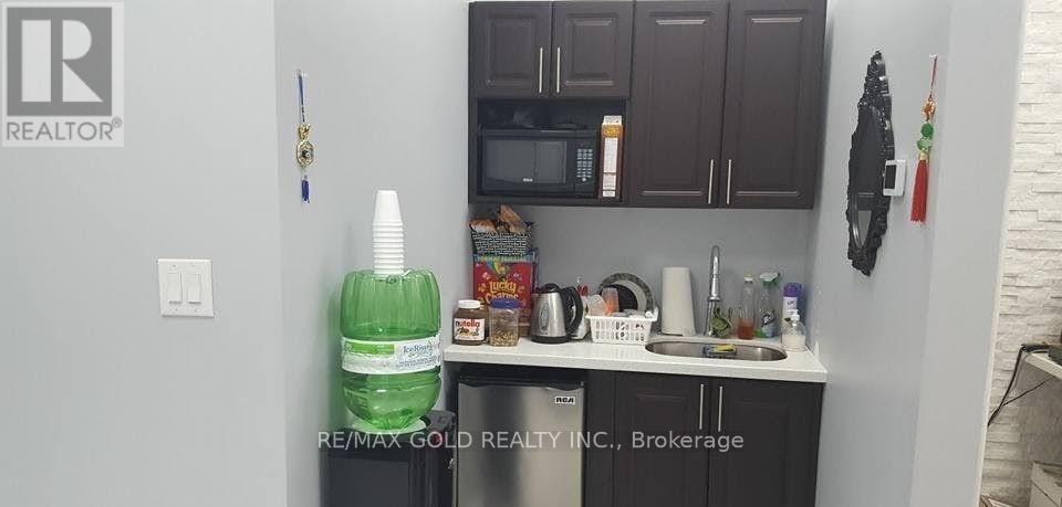 205 - 20 Maritime Ontario Boulevard, Brampton, Ontario L6S 0E7 - Photo 5 - W13209300