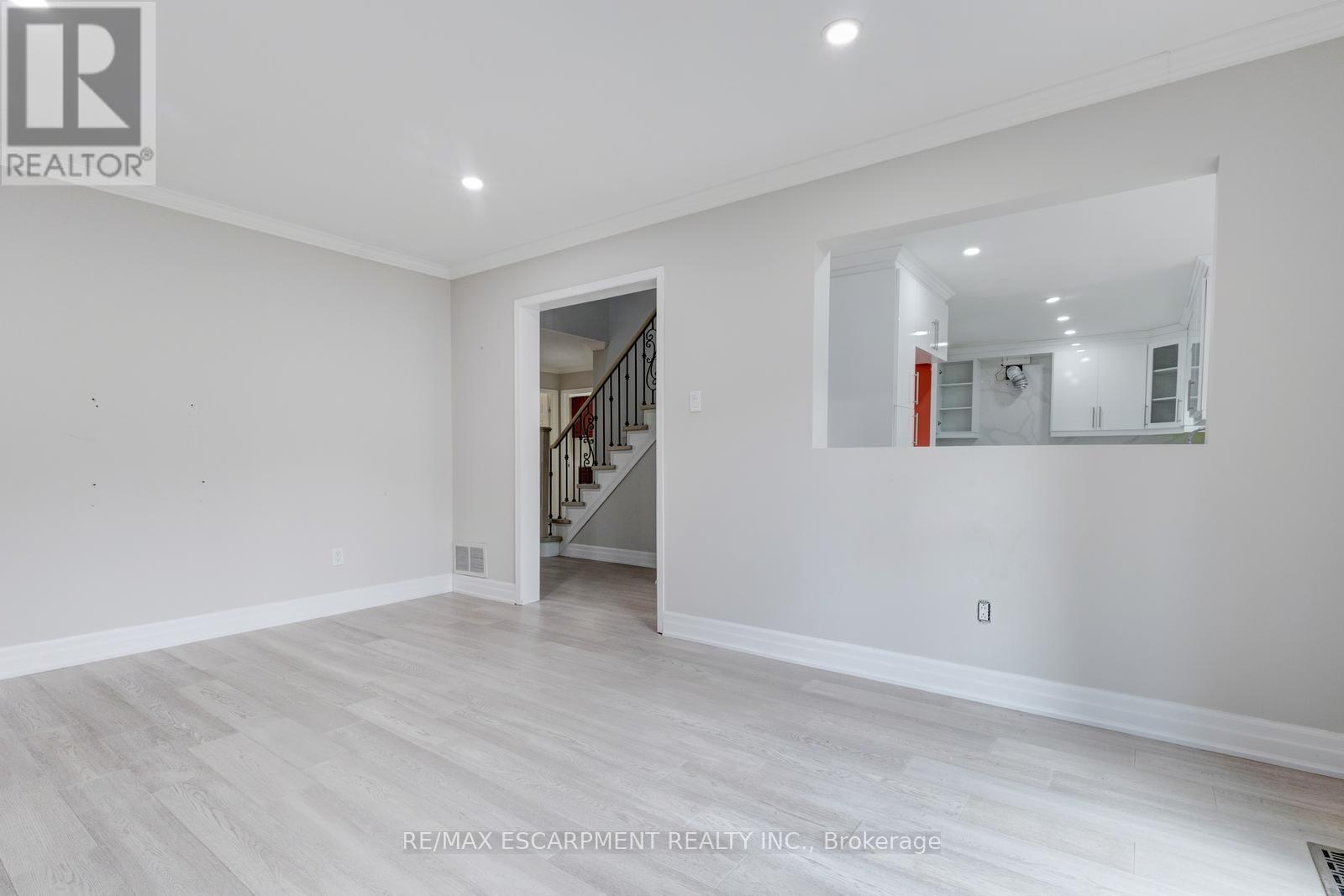 18555 Hurontario Street, Caledon, Ontario  L7K 0X8 - Photo 11 - W13209342