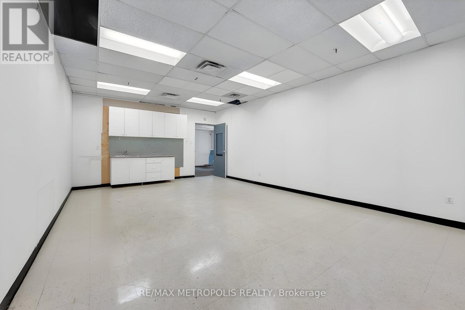 35 Oak Street, Toronto, Ontario  M9N 1A1 - Photo 3 - W13209380