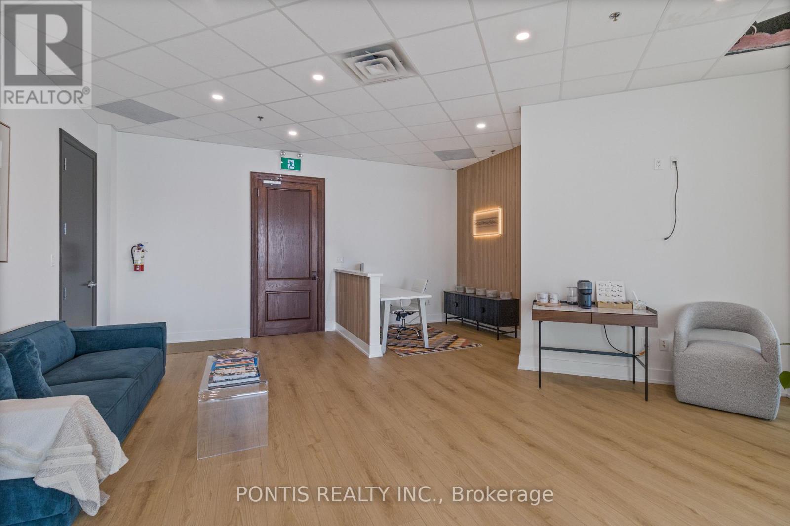 104 - 10 Topflight Drive, Mississauga, Ontario  L5S 0A8 - Photo 7 - W13209422