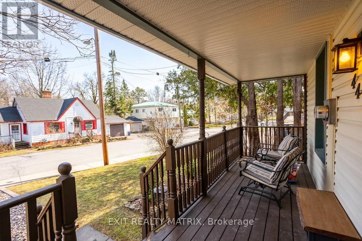 44 Mill Street, Russell, Ontario  K4R 1E1 - Photo 4 - X13209466