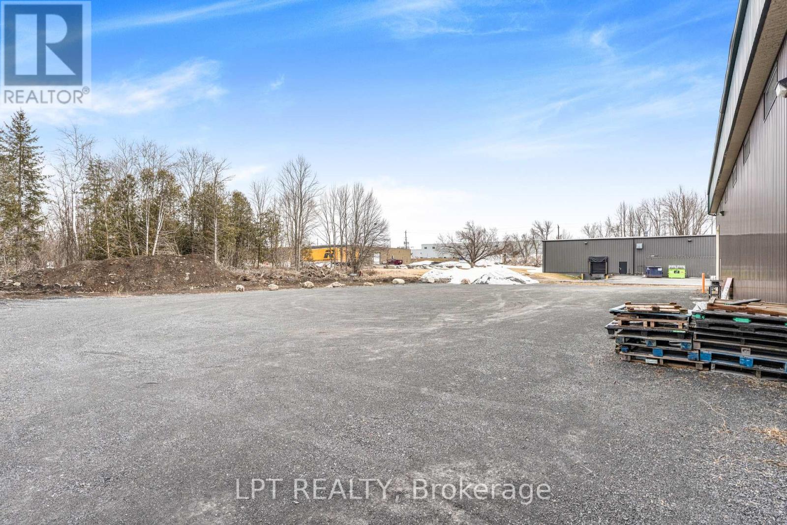 299 Industrial Boulevard, North Glengarry, Ontario K0C 1A0 - Photo 4 - X13209496