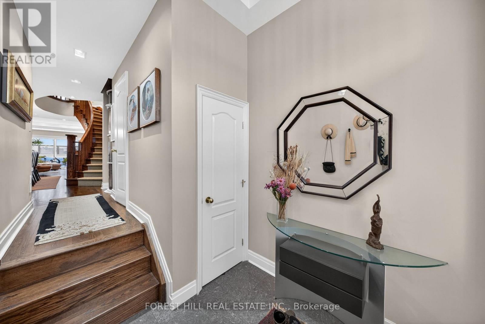 252 Spadina Road, Toronto, Ontario  M5R 2V1 - Photo 3 - C13209478