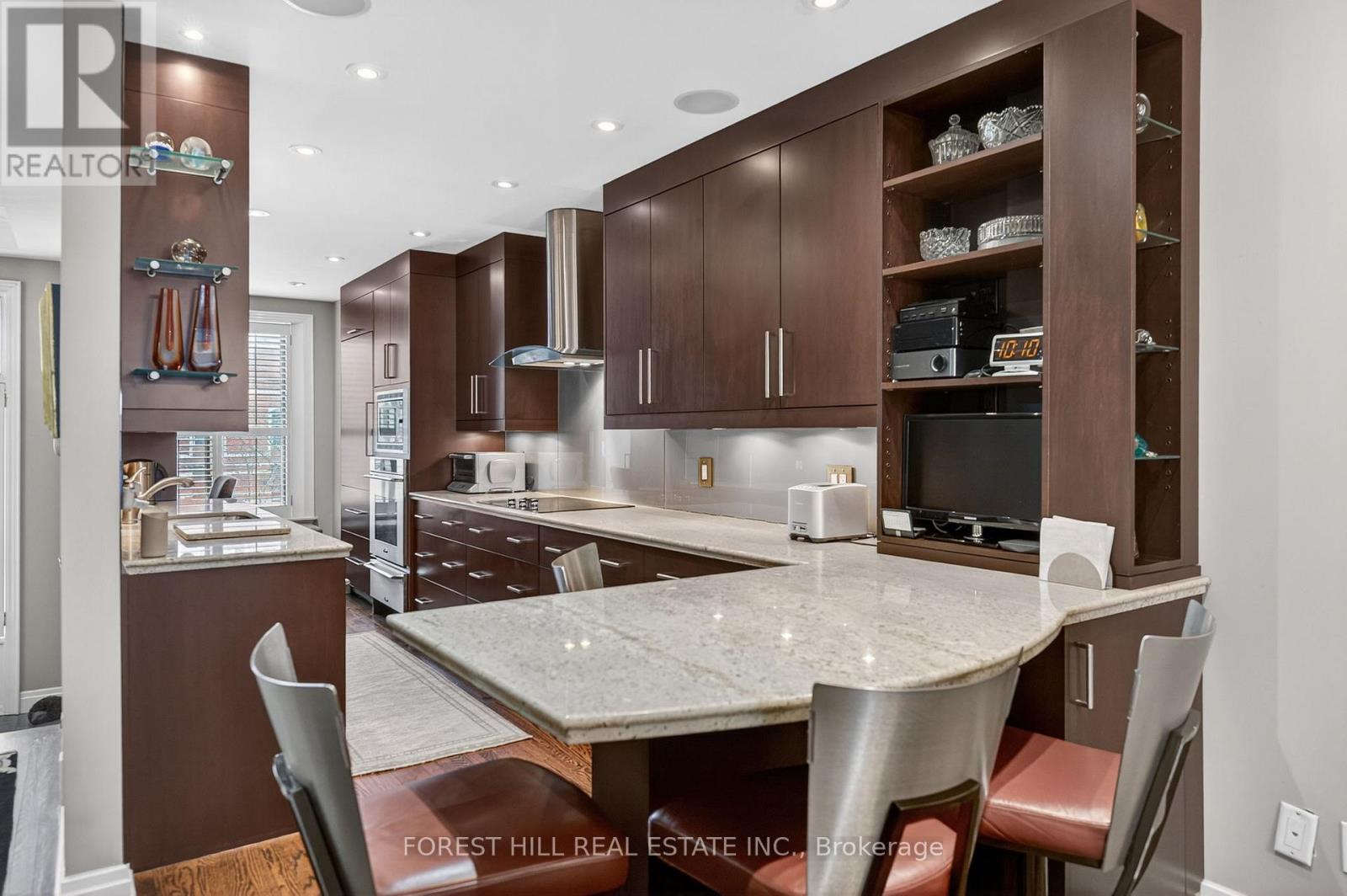 252 Spadina Road, Toronto, Ontario  M5R 2V1 - Photo 5 - C13209478